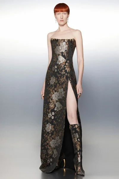 Look 11